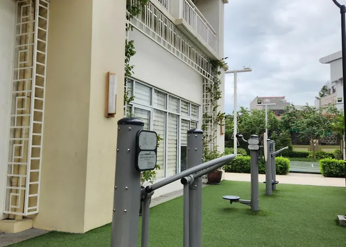 Spacious 1br 5min Walk To Ayalamall Clvlf At The Celandine *