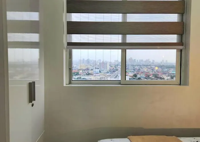 Spacious 1br 5min Walk To Ayalamall Clvlf At The Celandine