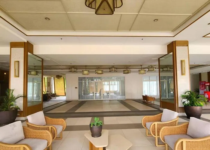 Apartamento Spacious 1br 5min Walk To Ayalamall Clvlf At The Celandine Manila