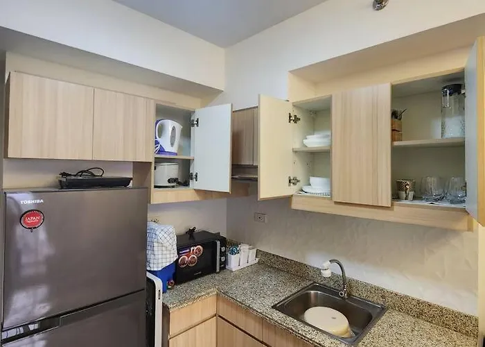 Spacious 1br 5min Walk To Ayalamall Clvlf At The Celandine * Manila