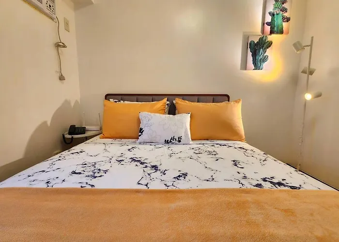Spacious 1br 5min Walk To Ayalamall Clvlf At The Celandine Apartamento